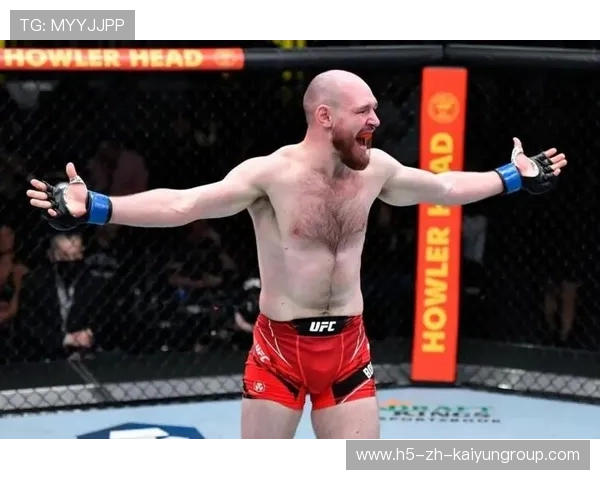 UFC拳手面目狰狞,赛后仍怒吼场馆——硬汉精神的巅峰展现